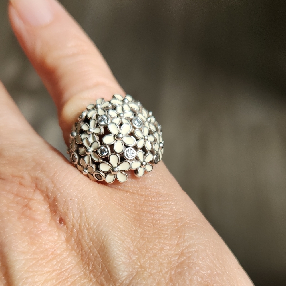 Pandora Darling Daisy Bouquet retired sterling silver ring
